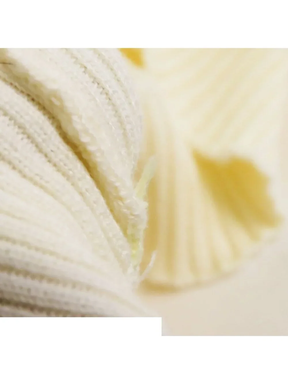 Chanel Henry Neck Knit Cream Cotton Sleeve Quilted Bag Button Top Vintage